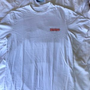 Vineyard Vines t shirt